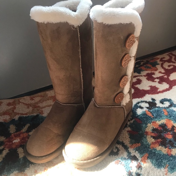 uggs off brand